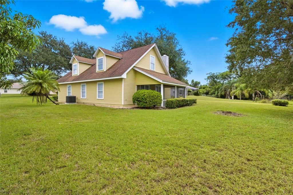 Active With Contract: $365,000 (3 beds, 2 baths, 2288 Square Feet)