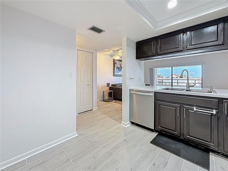 В аренду: $2,350 (1 спален, 1 ванн, 790 Квадратных фут)