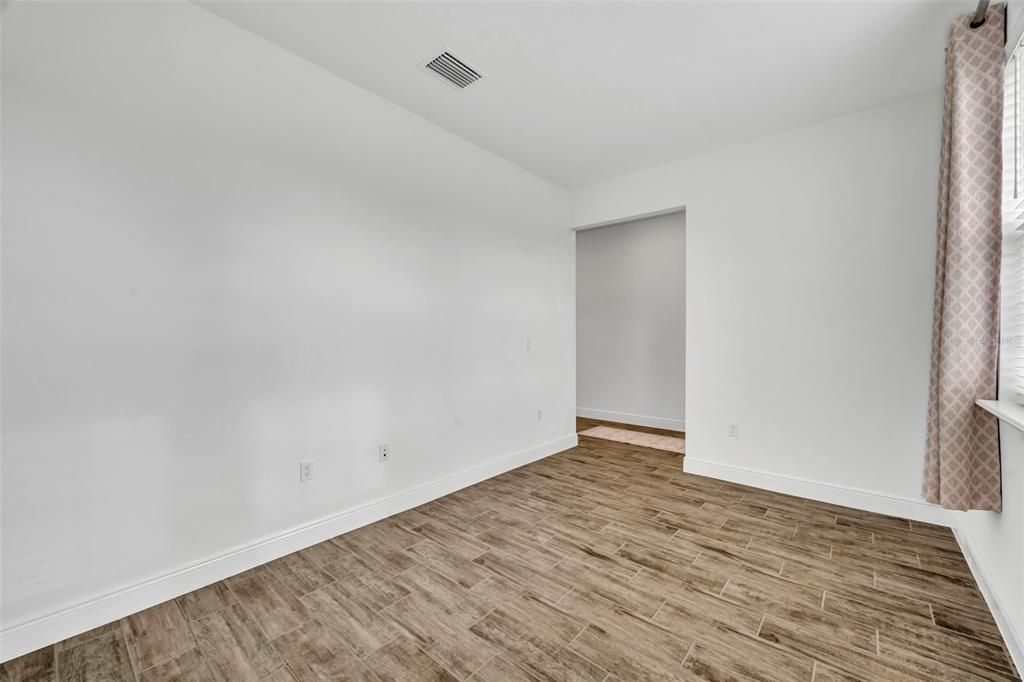 For Sale: $363,000 (3 beds, 2 baths, 1644 Square Feet)