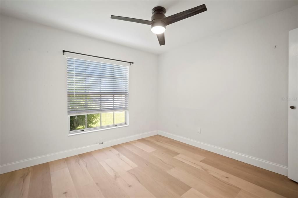 For Sale: $350,000 (3 beds, 2 baths, 1305 Square Feet)