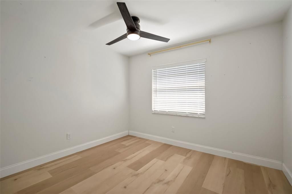 For Sale: $350,000 (3 beds, 2 baths, 1305 Square Feet)