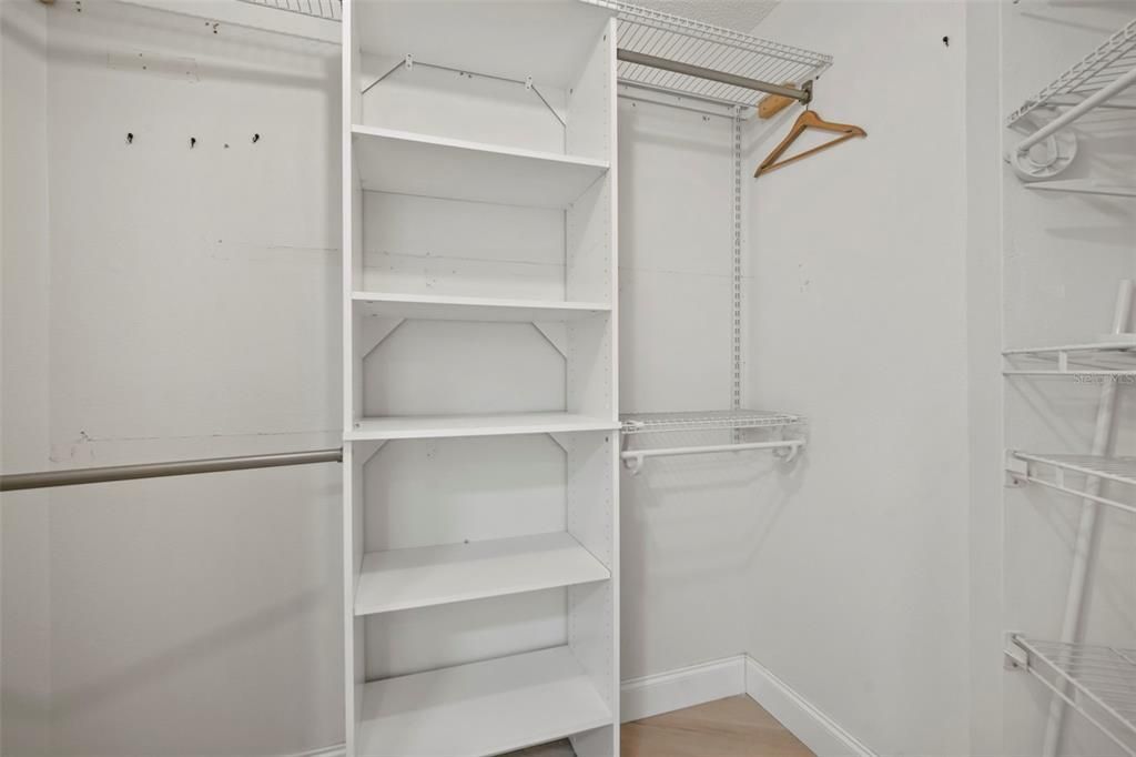 For Sale: $350,000 (3 beds, 2 baths, 1305 Square Feet)