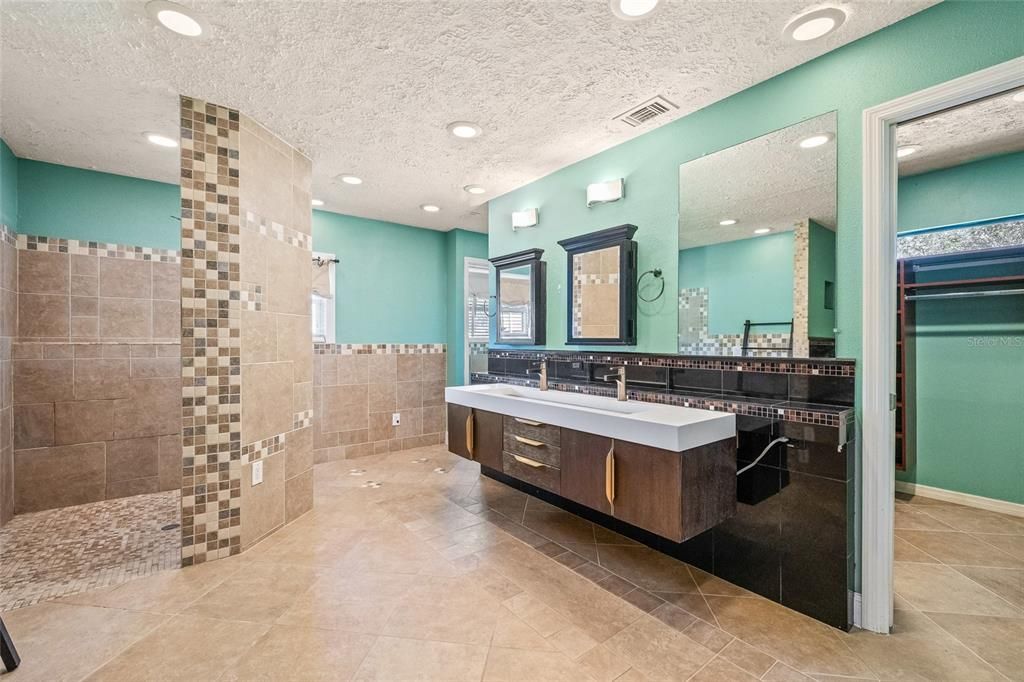 待售: $549,900 (4 贝兹, 2 浴室, 2786 平方英尺)