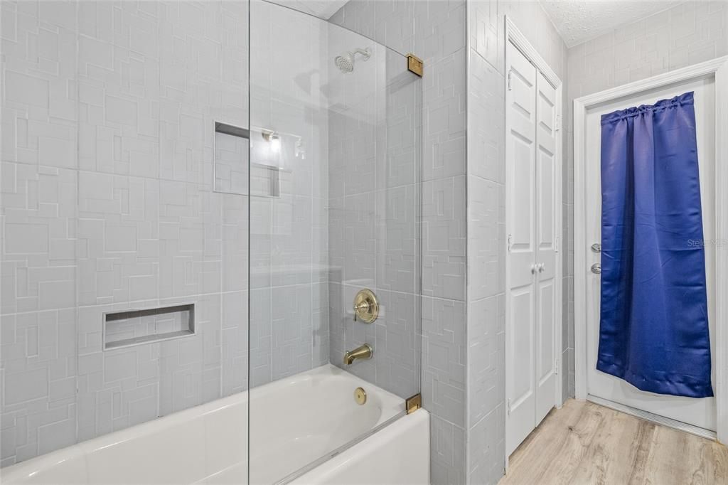 待售: $549,900 (4 贝兹, 2 浴室, 2786 平方英尺)