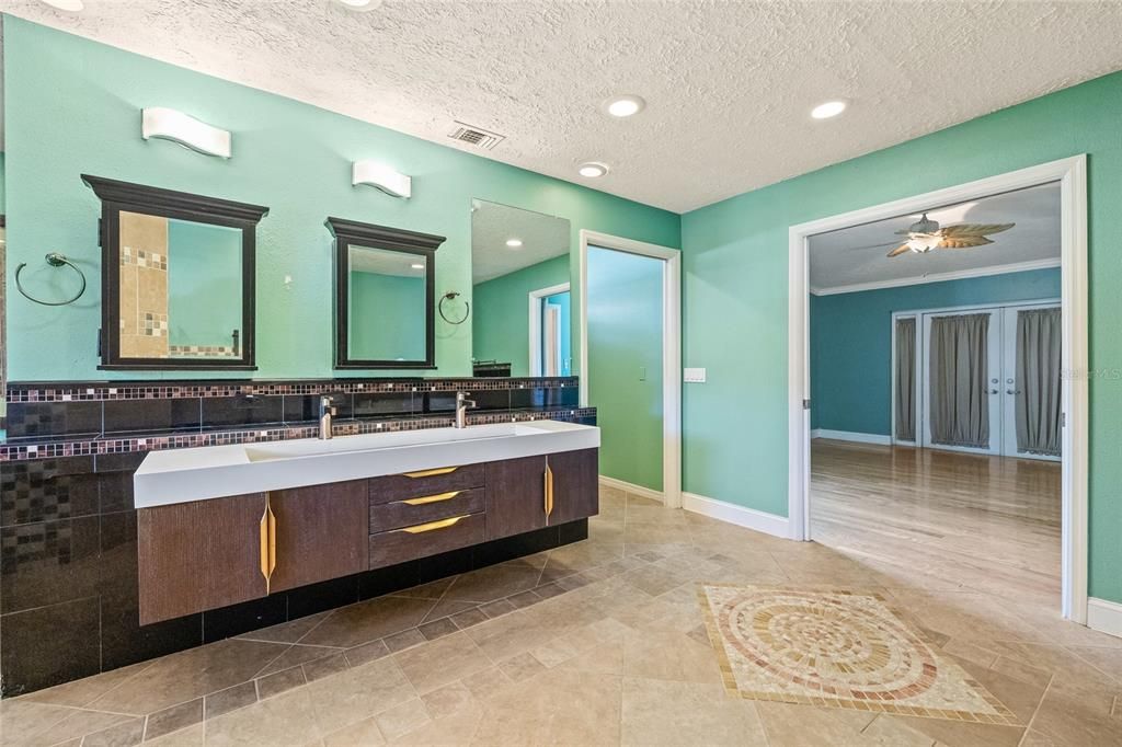 待售: $549,900 (4 贝兹, 2 浴室, 2786 平方英尺)