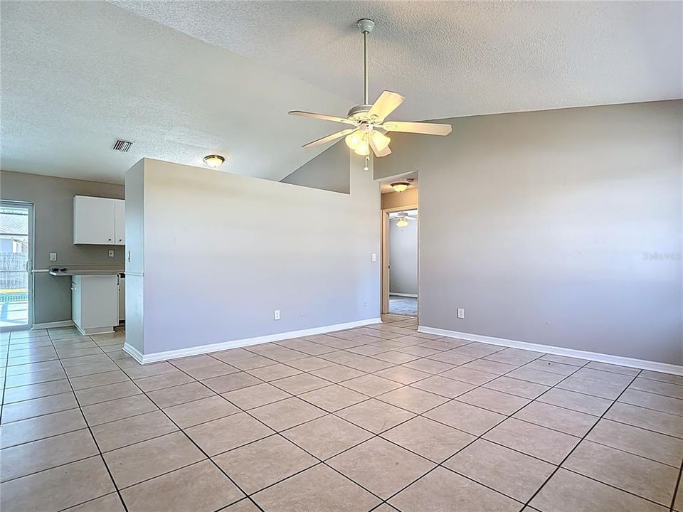 For Sale: $299,000 (3 beds, 2 baths, 1226 Square Feet)