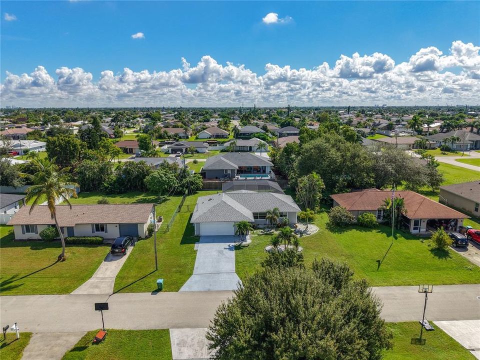 For Sale: $299,000 (3 beds, 2 baths, 1226 Square Feet)