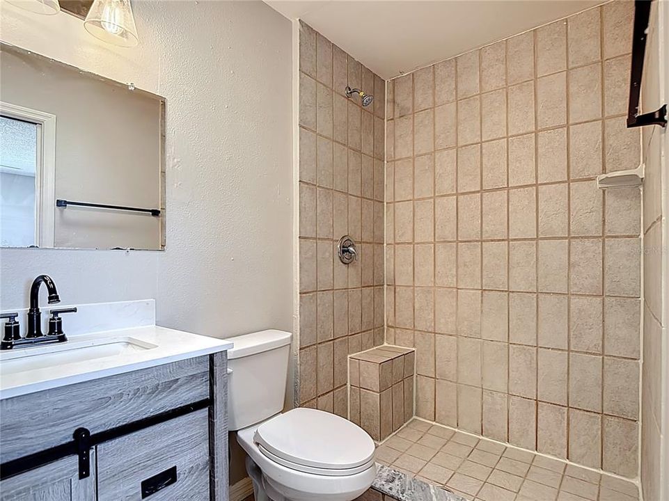 For Sale: $299,000 (3 beds, 2 baths, 1226 Square Feet)