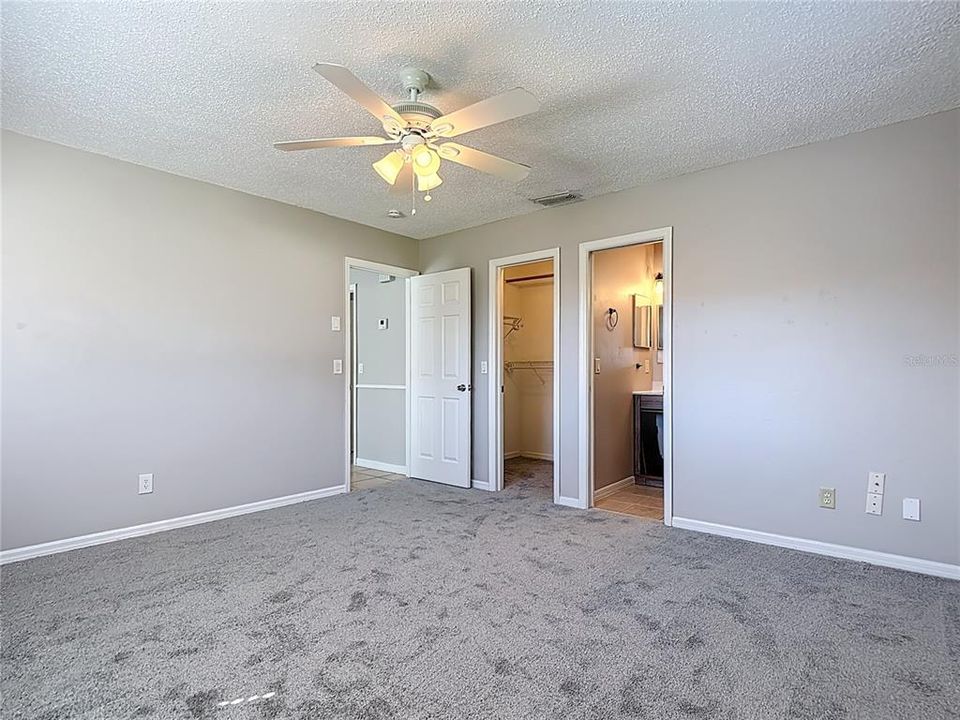 For Sale: $299,000 (3 beds, 2 baths, 1226 Square Feet)