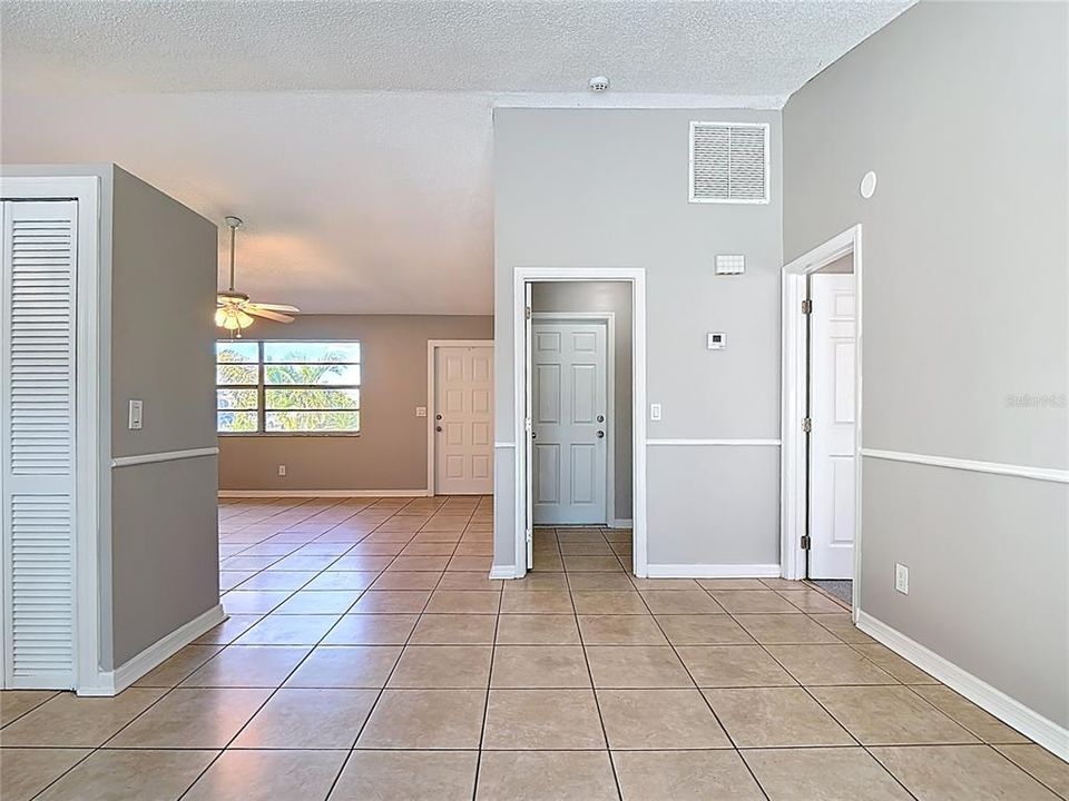 For Sale: $299,000 (3 beds, 2 baths, 1226 Square Feet)