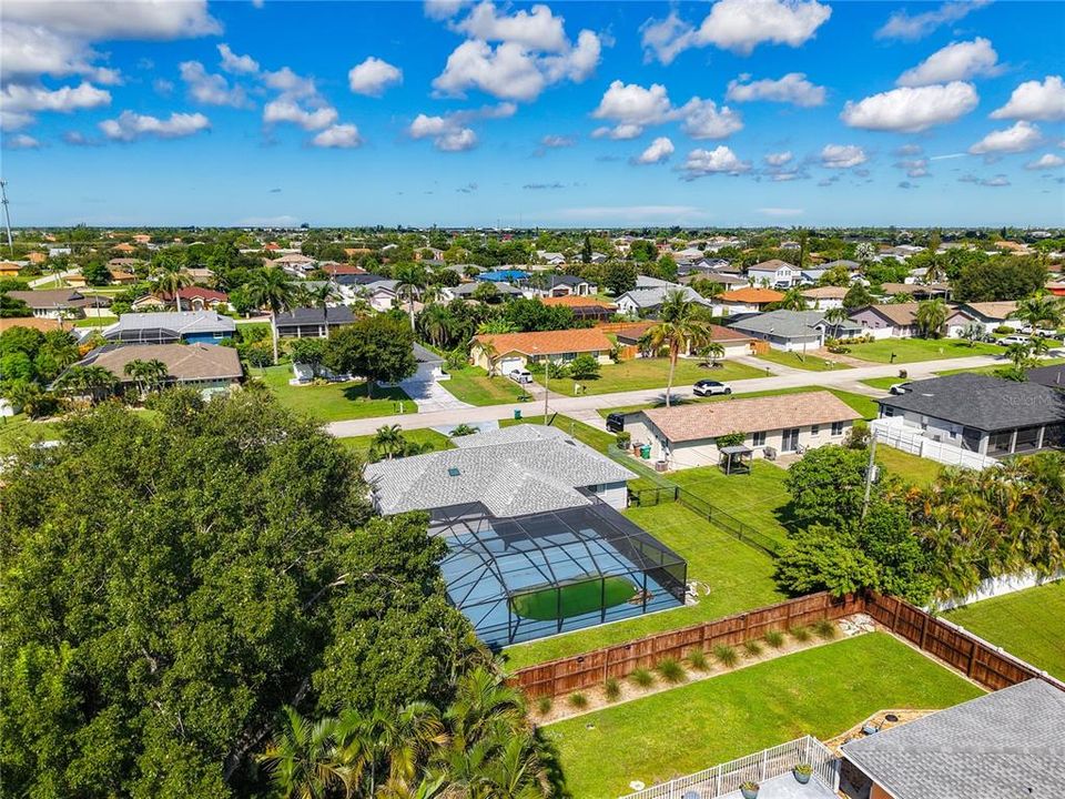 For Sale: $299,000 (3 beds, 2 baths, 1226 Square Feet)