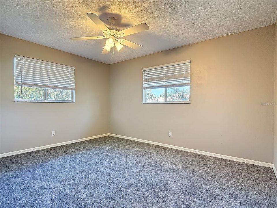 For Sale: $299,000 (3 beds, 2 baths, 1226 Square Feet)