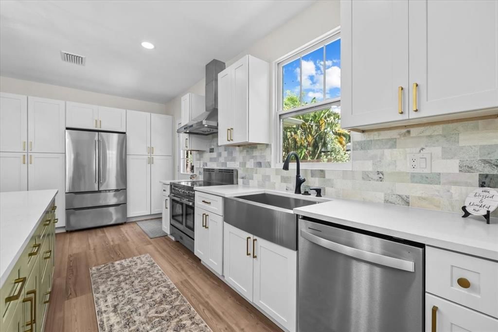 待售: $1,149,000 (4 贝兹, 3 浴室, 2573 平方英尺)