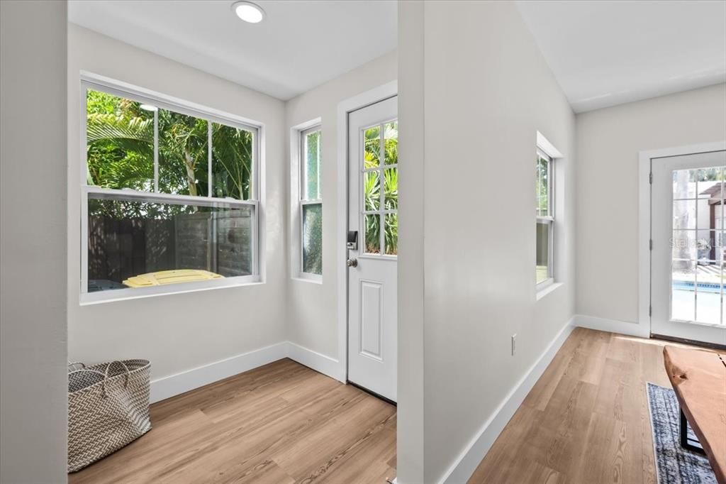 待售: $1,149,000 (4 贝兹, 3 浴室, 2573 平方英尺)