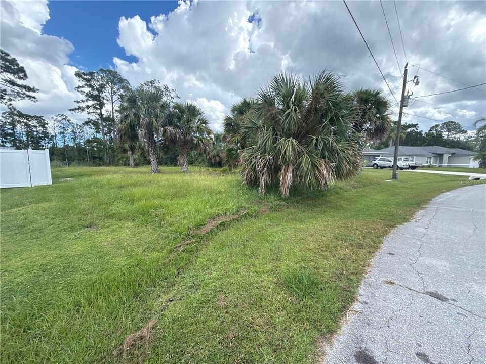 合同活跃: $79,000 (0.23 acres)