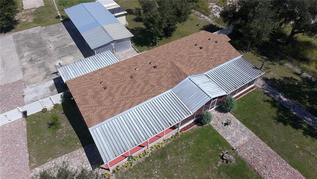 На продажу: $385,000 (6 спален, 3 ванн, 2040 Квадратных фут)