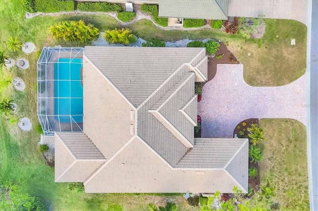 En Venta: $864,900 (4 camas, 3 baños, 3018 Pies cuadrados)