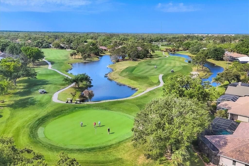 En Venta: $864,900 (4 camas, 3 baños, 3018 Pies cuadrados)