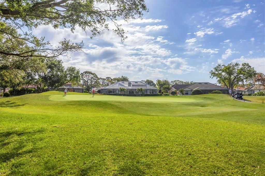 En Venta: $864,900 (4 camas, 3 baños, 3018 Pies cuadrados)