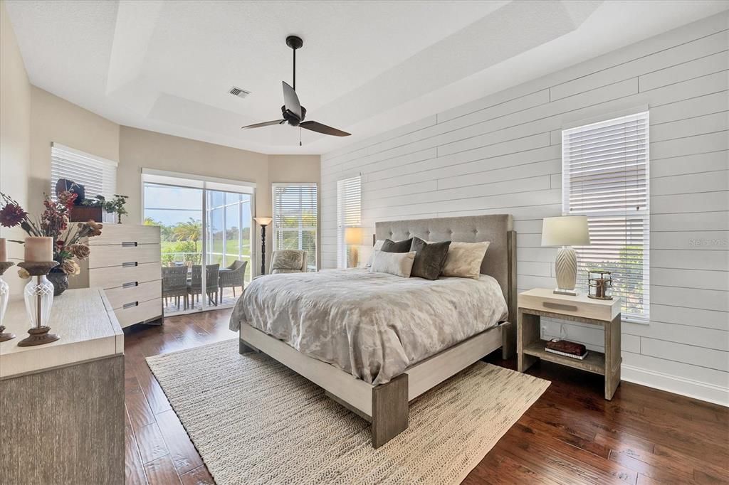 En Venta: $864,900 (4 camas, 3 baños, 3018 Pies cuadrados)