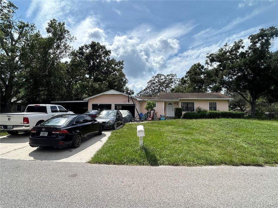 Недавно продано: $175,000 (1 спален, 1 ванн, 860 Квадратных фут)