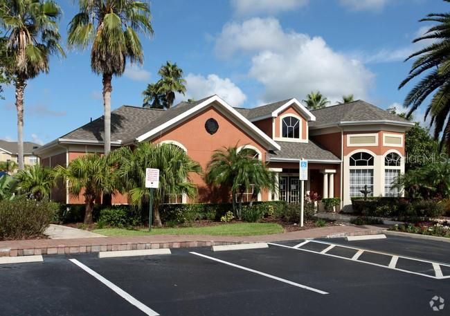 For Rent: $1,575 (2 beds, 2 baths, 975 Square Feet)