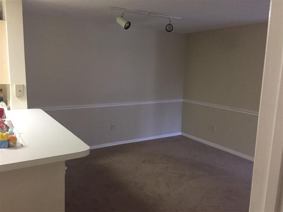 For Rent: $1,575 (2 beds, 2 baths, 975 Square Feet)