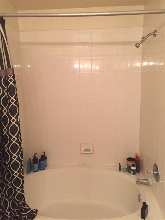 For Rent: $1,575 (2 beds, 2 baths, 975 Square Feet)