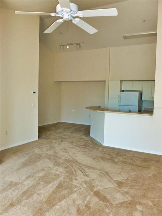 Activo con contrato: $1,650 (2 camas, 2 baños, 1209 Pies cuadrados)