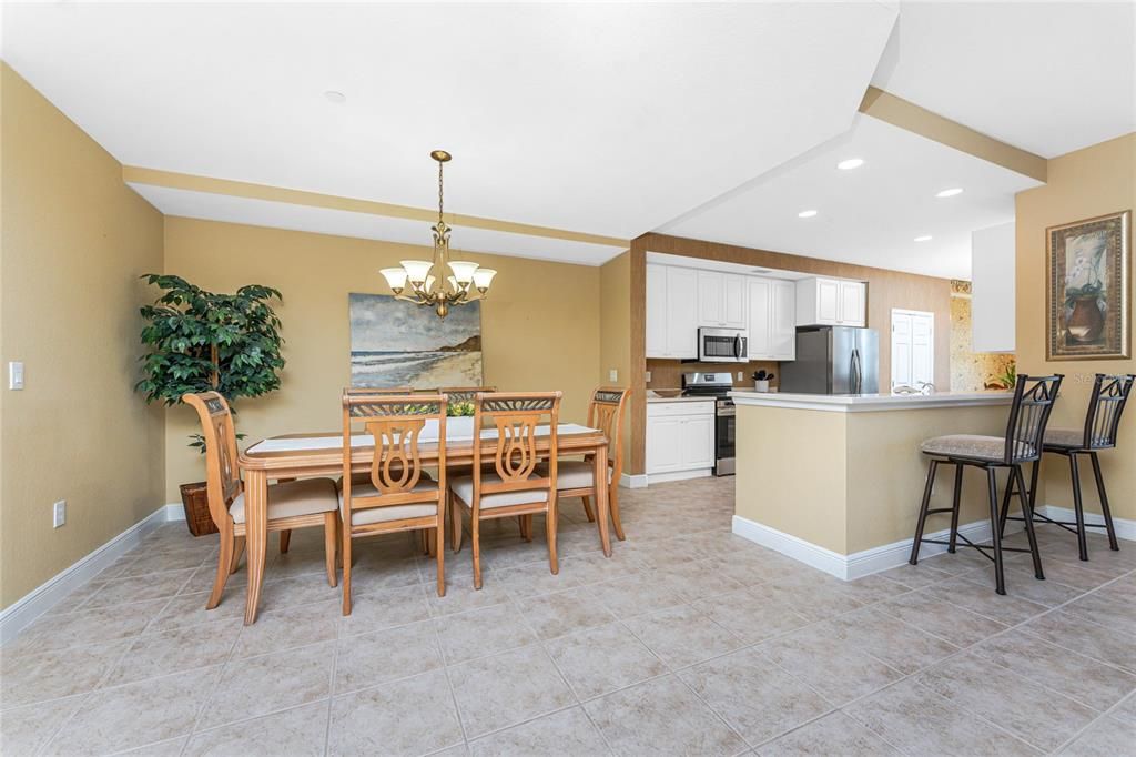 待售: $365,000 (2 贝兹, 2 浴室, 1788 平方英尺)