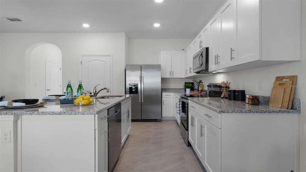 For Sale: $334,990 (3 beds, 2 baths, 1673 Square Feet)