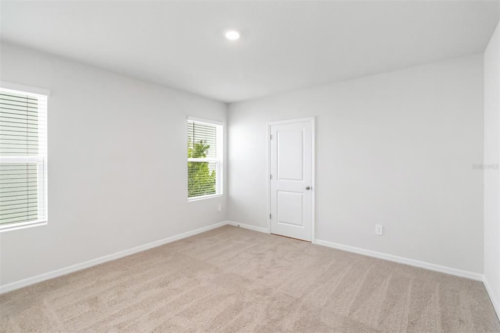 出租: $3,500 (4 贝兹, 2 浴室, 1665 平方英尺)