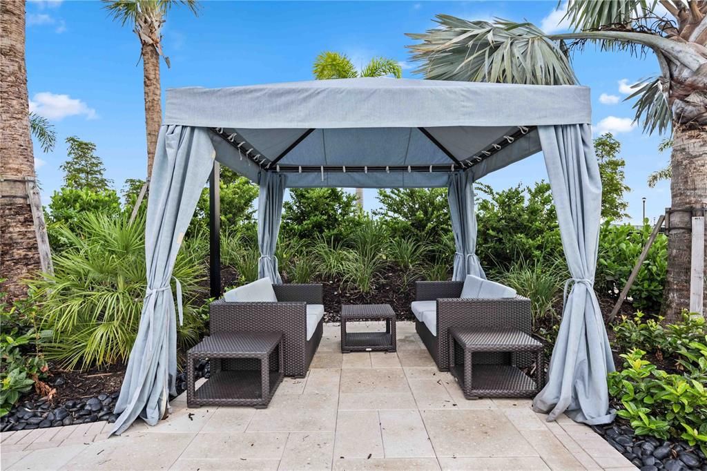 出租: $3,500 (4 贝兹, 2 浴室, 1665 平方英尺)