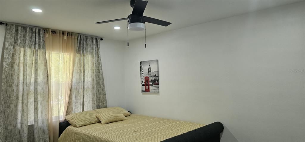 En Renta: $2,500 (3 camas, 2 baños, 1819 Pies cuadrados)