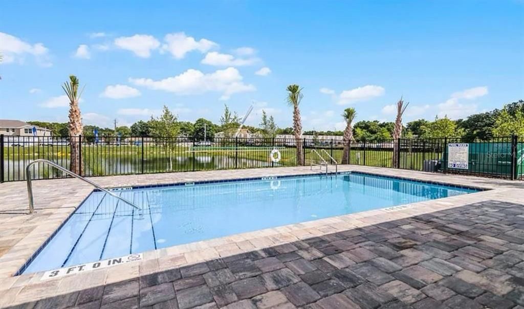 出租: $2,100 (3 贝兹, 2 浴室, 1463 平方英尺)