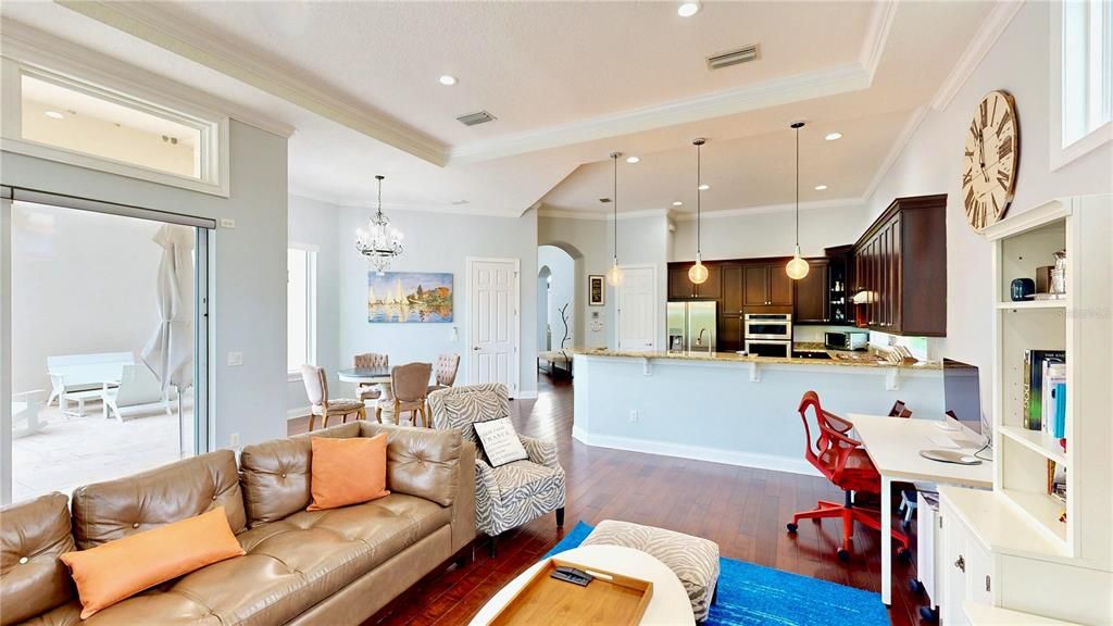 For Sale: $2,750,000 (7 beds, 5 baths, 5221 Square Feet)