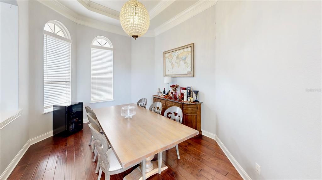 For Sale: $2,750,000 (7 beds, 5 baths, 5221 Square Feet)