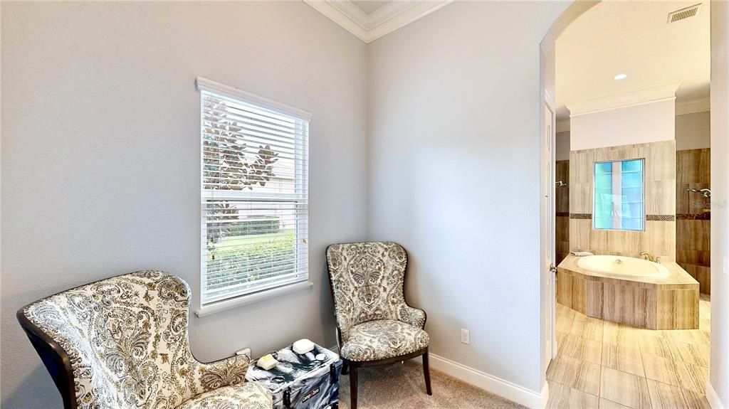 For Sale: $2,750,000 (7 beds, 5 baths, 5221 Square Feet)