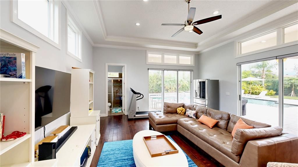 For Sale: $2,750,000 (7 beds, 5 baths, 5221 Square Feet)