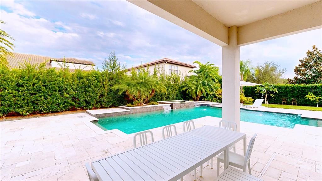 For Sale: $2,750,000 (7 beds, 5 baths, 5221 Square Feet)