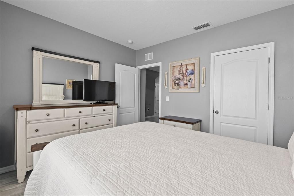 待售: $311,900 (3 贝兹, 2 浴室, 1690 平方英尺)