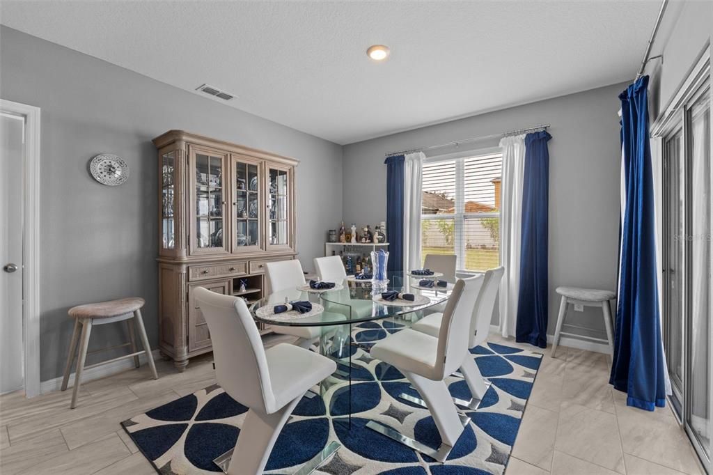 待售: $311,900 (3 贝兹, 2 浴室, 1690 平方英尺)