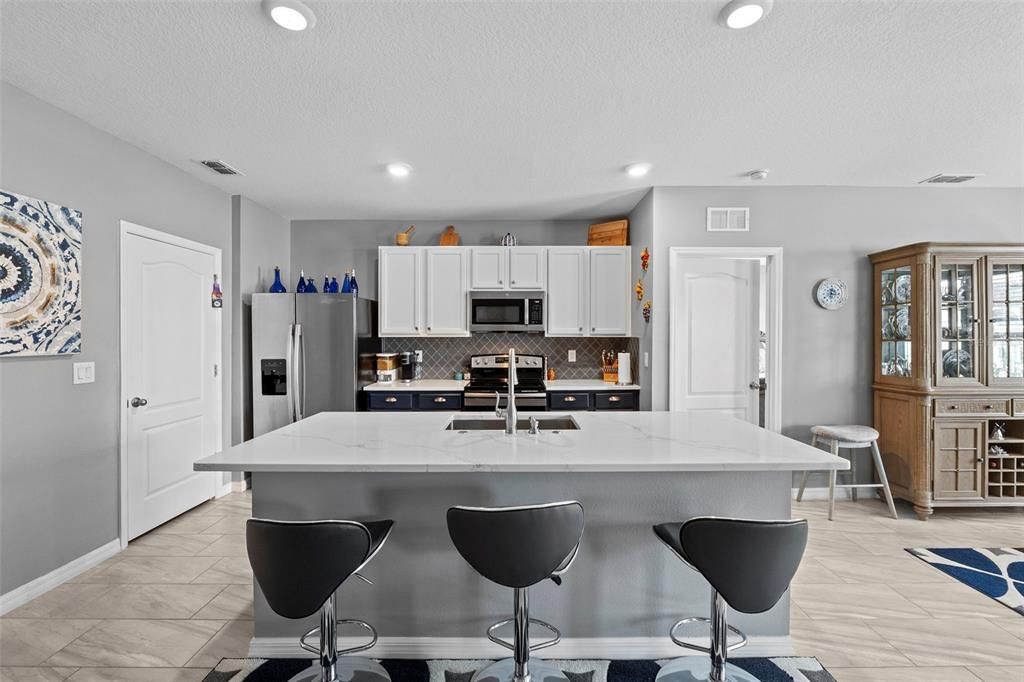 待售: $311,900 (3 贝兹, 2 浴室, 1690 平方英尺)