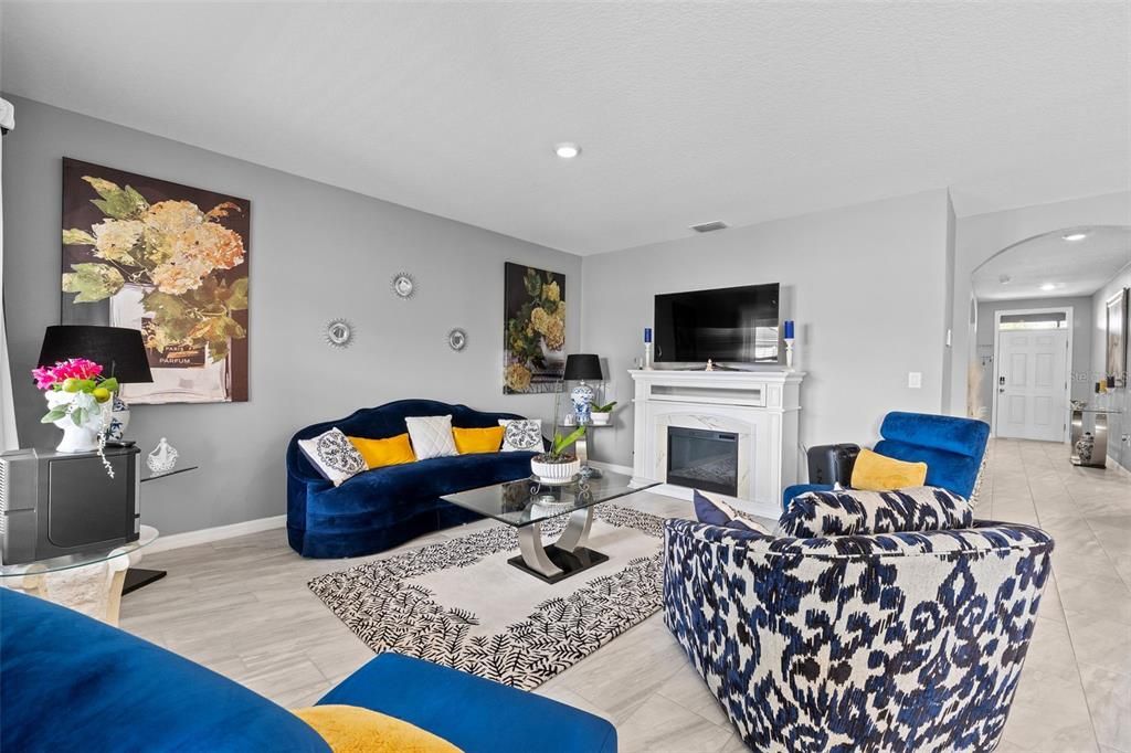 待售: $311,900 (3 贝兹, 2 浴室, 1690 平方英尺)