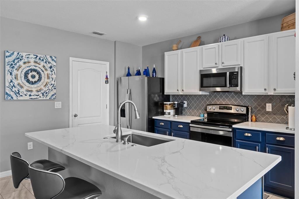 待售: $311,900 (3 贝兹, 2 浴室, 1690 平方英尺)