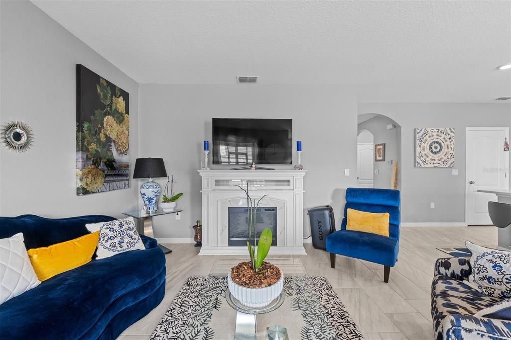 待售: $311,900 (3 贝兹, 2 浴室, 1690 平方英尺)