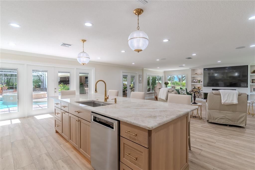 For Sale: $1,900,000 (4 beds, 4 baths, 3661 Square Feet)