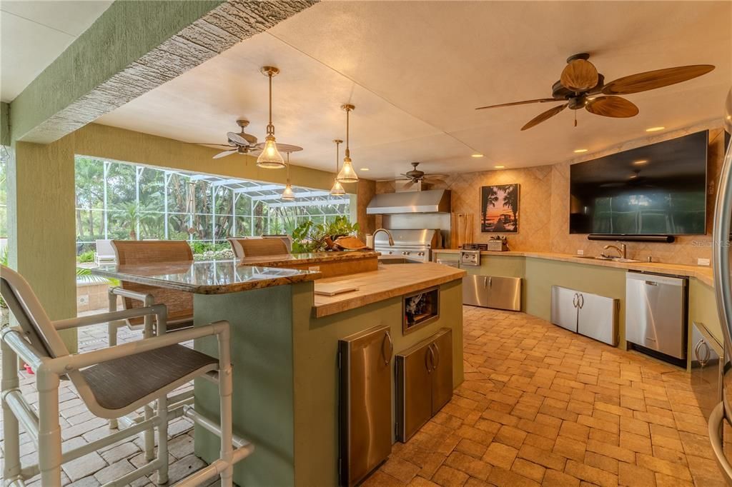 For Sale: $1,900,000 (4 beds, 4 baths, 3661 Square Feet)