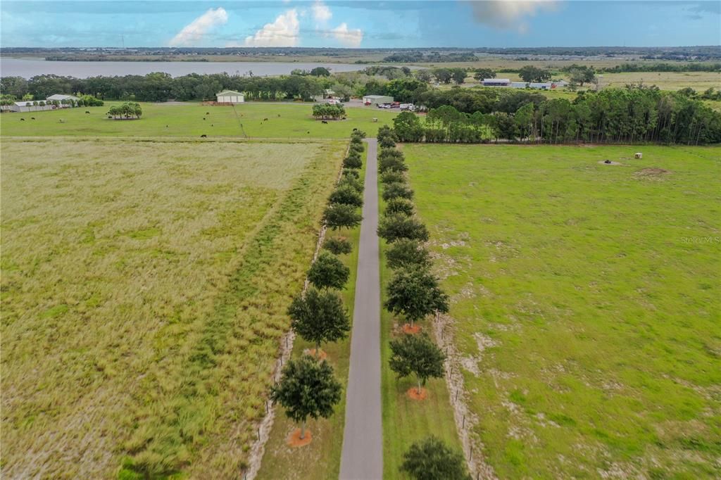 En Venta: $500,000 (10.08 acres)