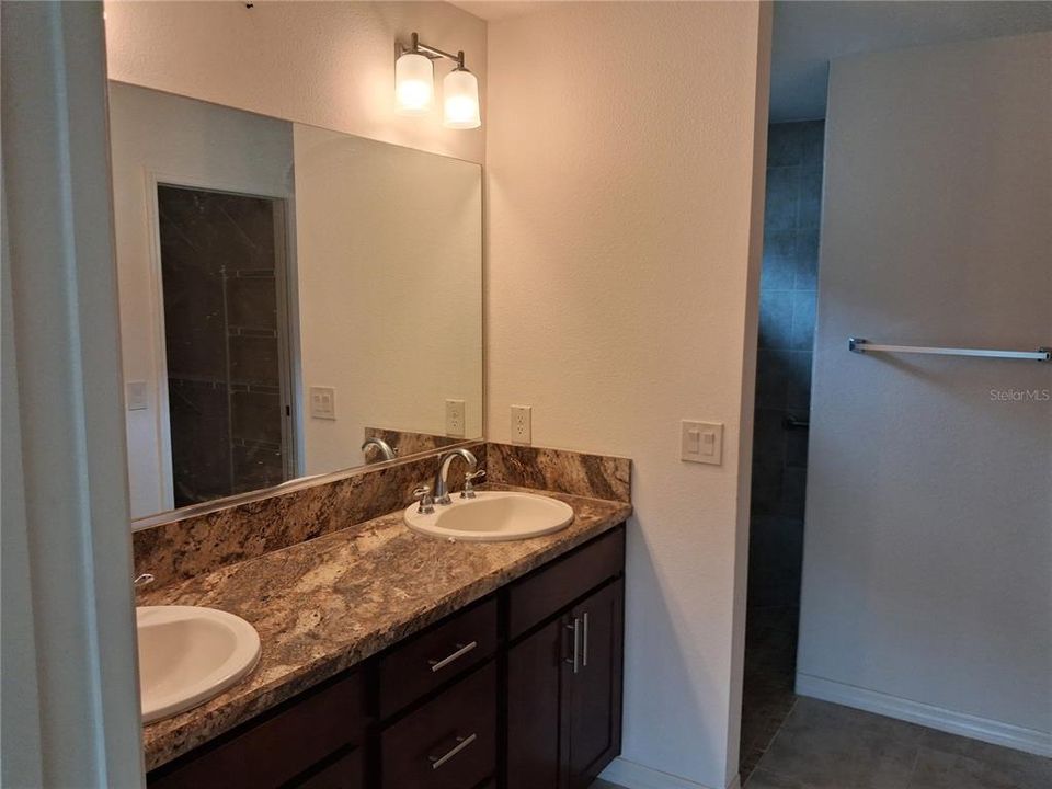 For Sale: $369,000 (3 beds, 2 baths, 1635 Square Feet)